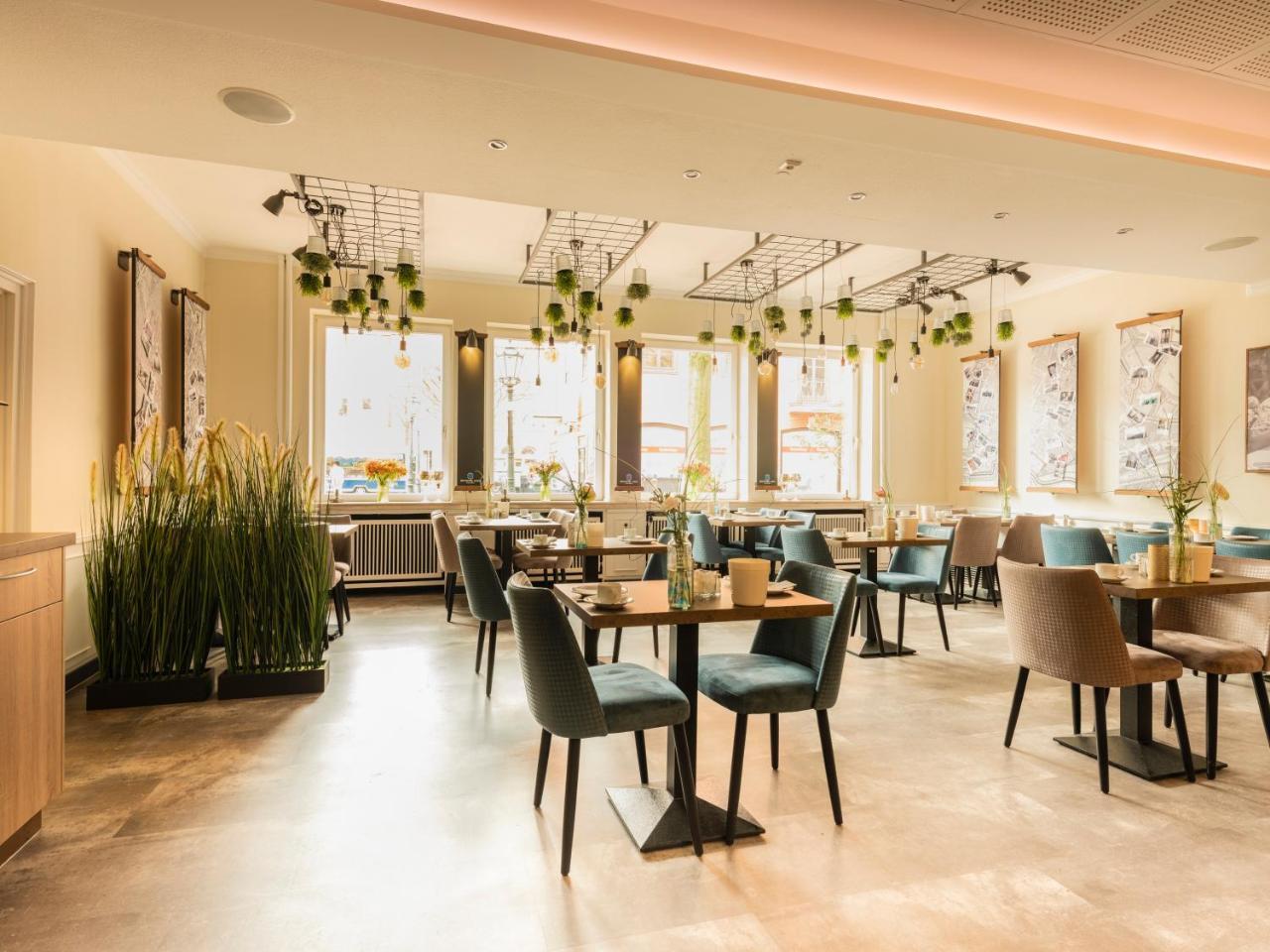 Hotel Dh -Deutsches Haus- Emden Zewnętrze zdjęcie